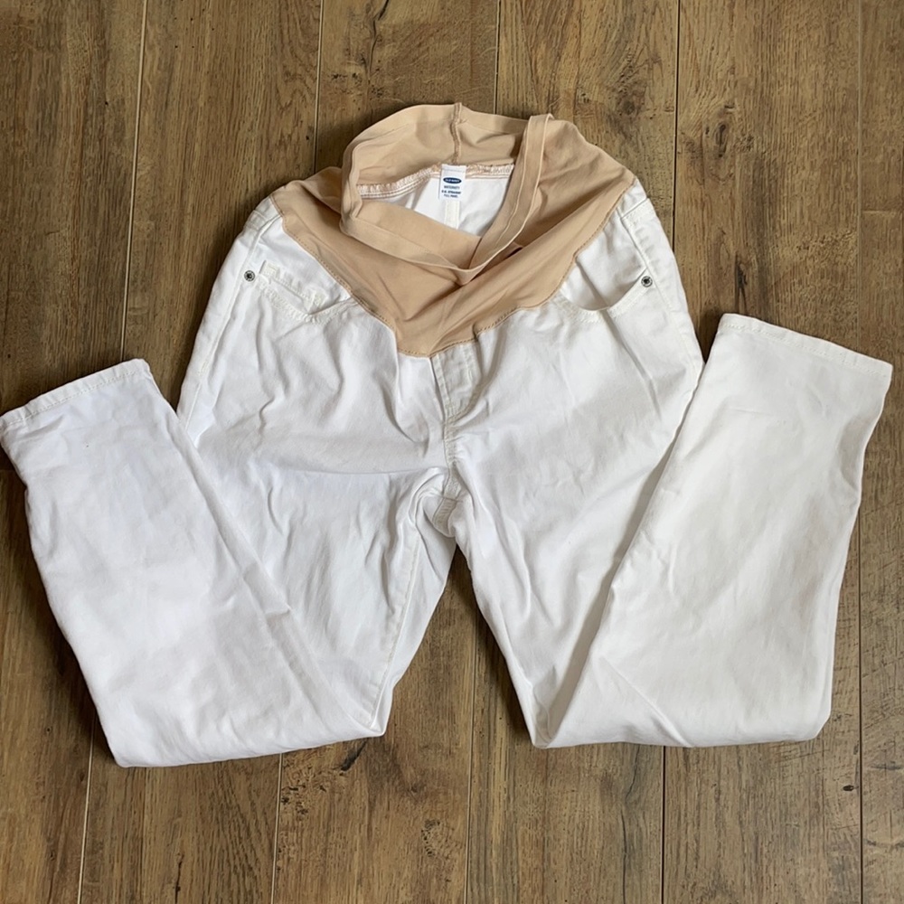 Old Navy Maternity 6 Short OG Straight White